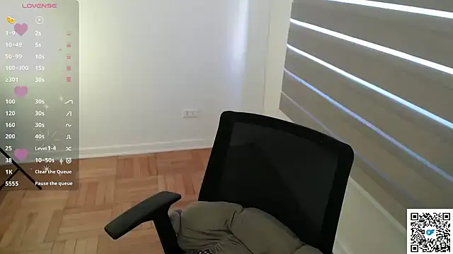 Snapshot of cinnamon_rosa chatting on 12.02.25 cinnamon rosa online show from 12.02.25