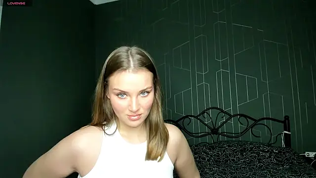 DeniRicchii online show from 12.05.25