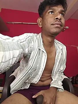 Snapshot of richardjames95 chatting on 06.17.26 richardjames95 online show from 06.17.26
