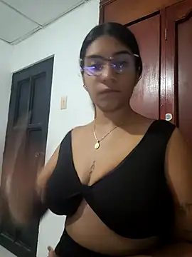 Sofythom1 online show from 04.10.26