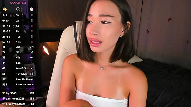 sensualily online show from 04.15.26