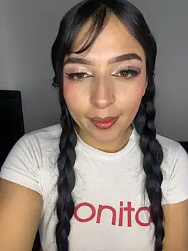 Snapshot of Loren_sexx6 chatting on 02.26.26 Loren sexx6 online show from 02.26.26