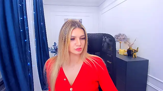 SelenaeMoore online show from 01.14.26