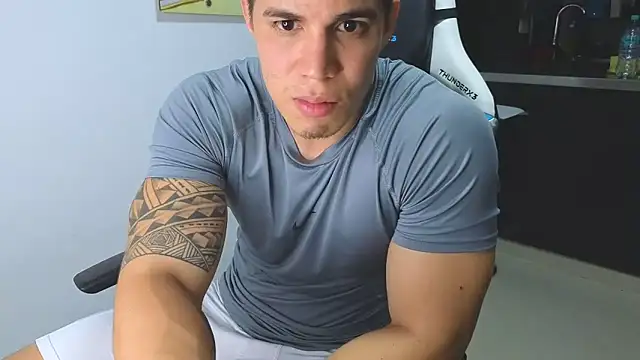 Snapshot of Ethanstill1 chatting on 02.04.25 Ethanstill1 online show from 02.04.25