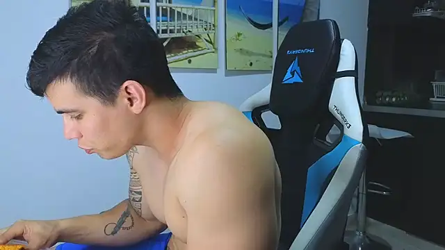 Snapshot of Ethanstill1 chatting on 02.16.25 Ethanstill1 online show from 02.16.25