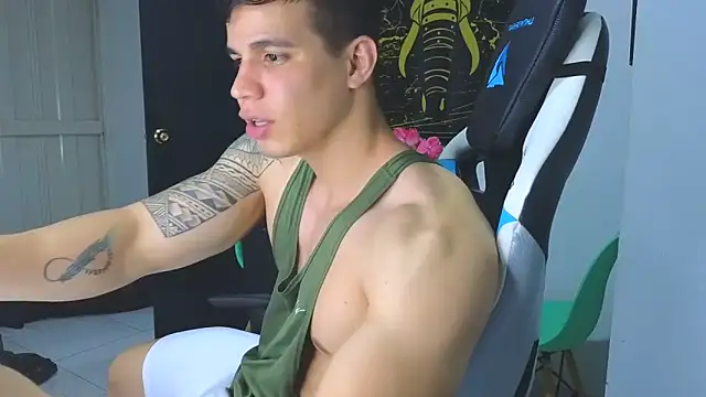 Snapshot of Ethanstill1 chatting on 03.14.25 Ethanstill1 online show from 03.14.25