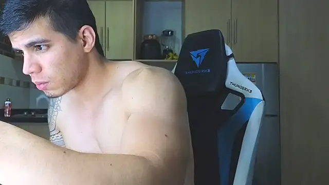 Snapshot of Ethanstill1 chatting on 09.16.25 Ethanstill1 online show from 09.16.25