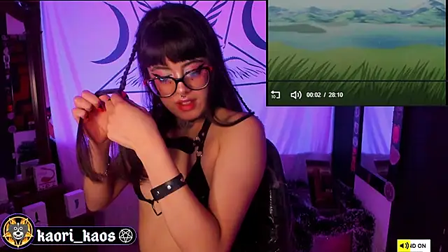 Snapshot of kaos_room chatting on 12.09.24 kaos room online show from 12.09.24