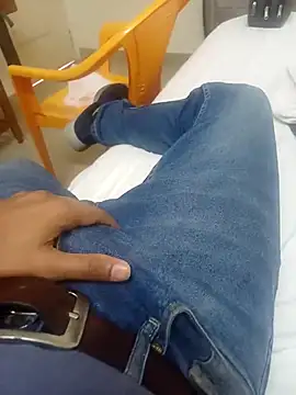 littlehornysons online show from 02.18.25