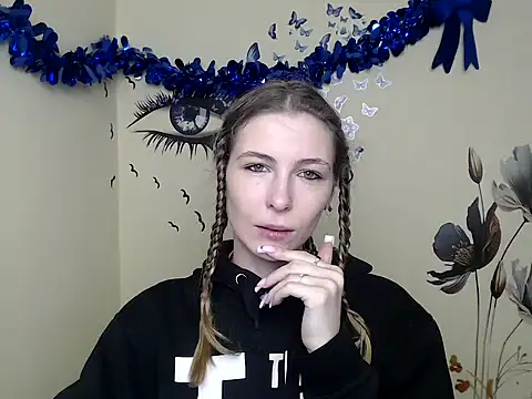 StrangerGi online show from 01.16.25