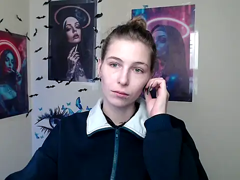 StrangerGi online show from 10.23.25