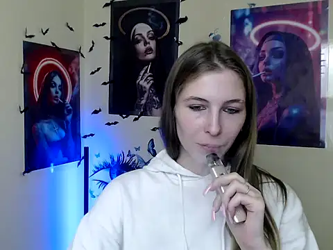 StrangerGi online show from 11.04.25