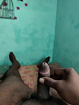 Snapshot of RoundHandler3 chatting on 01.07.26 RoundHandler3 online show from 01.07.26