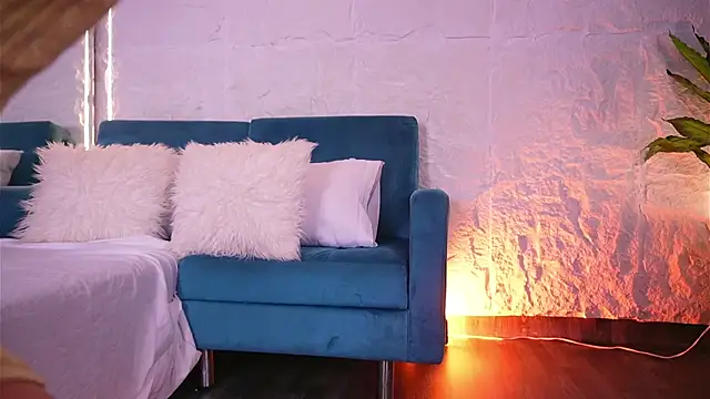 CailynBrowm online show from 04.08.26