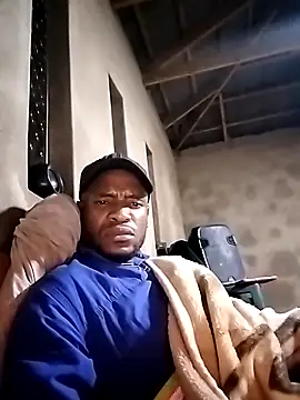 Snapshot of mznsi chatting on 11.06.25 mznsi online show from 11.06.25