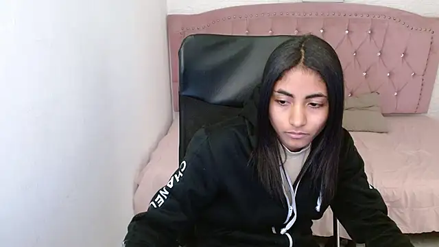 shaneelle online show from 02.20.25