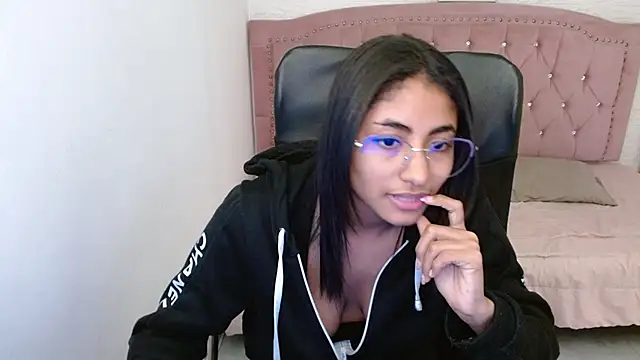 shaneelle online show from 02.28.25