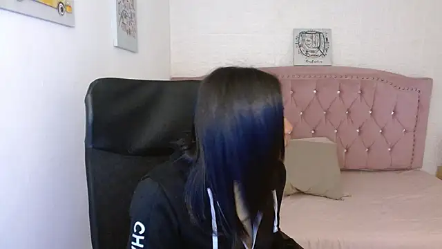 shaneelle online show from 03.12.25