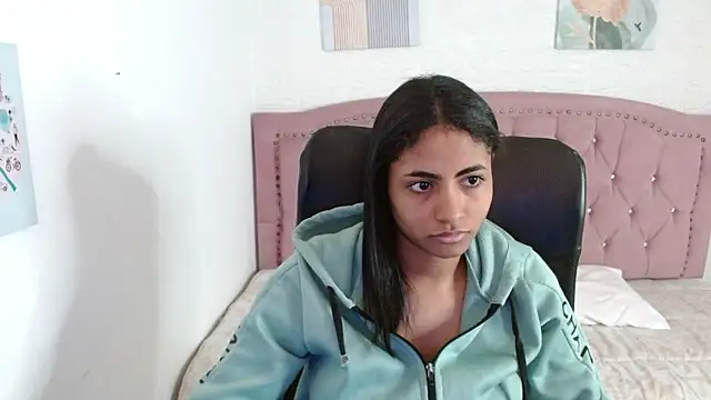 shaneelle online show from 10.06.25