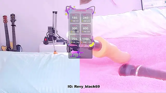 revy blacck online show from 10.21.25