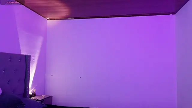 cristal hilton 10 online show from 01.10.26