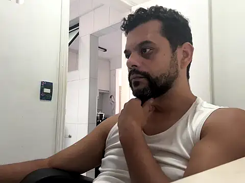 HornyBeachBoyBR online show from 05.06.26