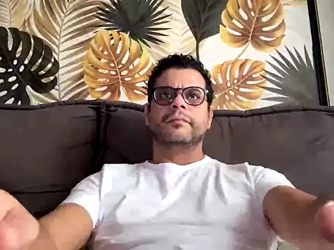 HornyBeachBoyBR online show from 05.30.26