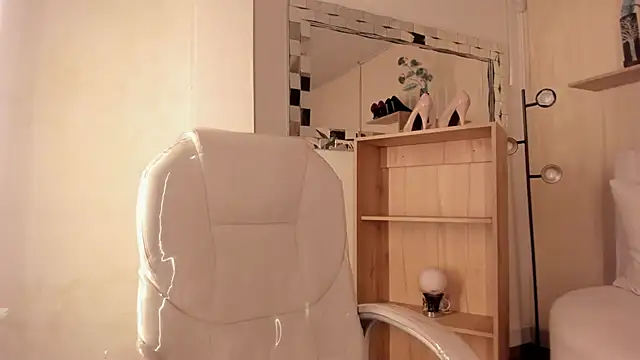 Snapshot of Vic_beckeer chatting on 01.03.25 Vic beckeer online show from 01.03.25