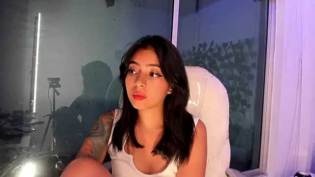 Snapshot of Vic_beckeer chatting on 02.22.25 Vic beckeer online show from 02.22.25