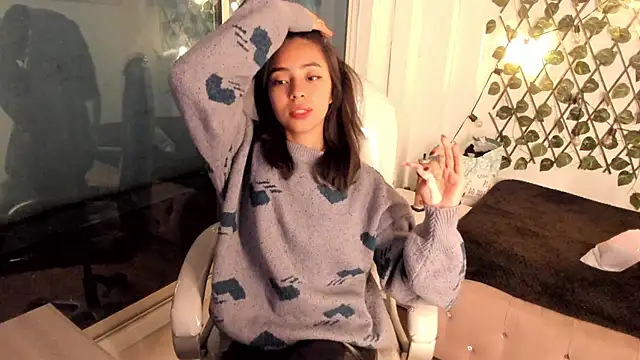 Snapshot of Vic_beckeer chatting on 02.24.25 Vic beckeer online show from 02.24.25