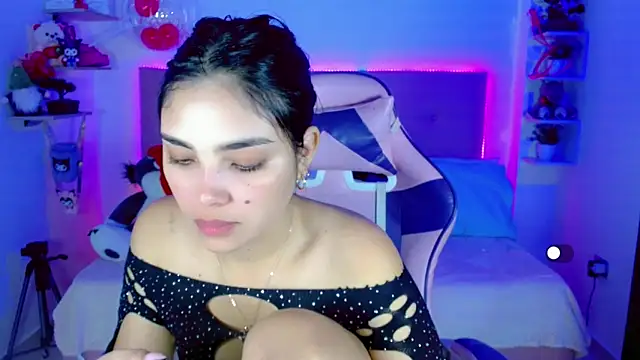 Kylie brokee online show from 12.18.24