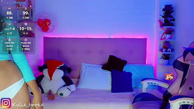 Kylie brokee online show from 12.19.24