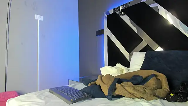 AmmyJones  online show from 01.05.26