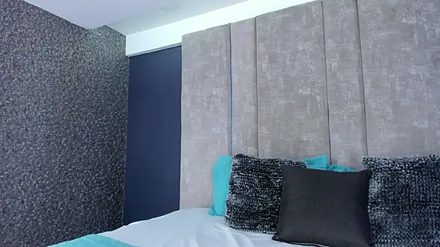 AmmyJones  online show from 04.08.26