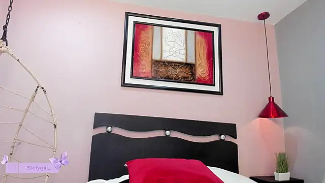 StefyGil  online show from 02.18.25