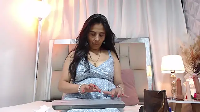 Snapshot of _Marcela__ chatting on 01.27.25 Marcela online show from 01.27.25