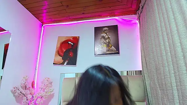 Snapshot of _Marcela__ chatting on 05.11.26 Marcela online show from 05.11.26