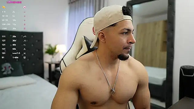 Snapshot of Martin_Logan chatting on 02.11.25 Martin Logan online show from 02.11.25