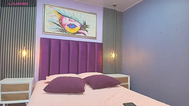 Nahiajhonson  online show from 09.29.25