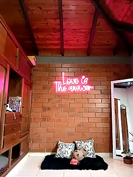 SamaraJay1 online show from 03.18.25