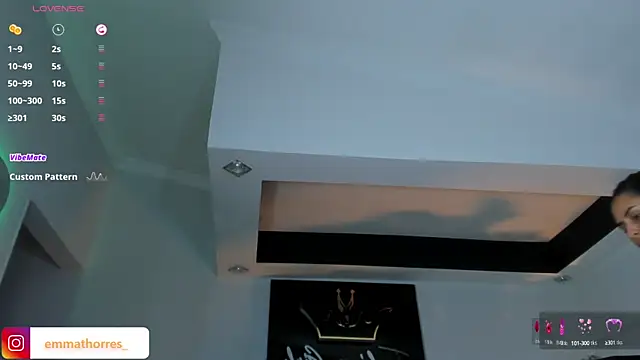 Snapshot of EmmaTorres_ chatting on 02.20.25 EmmaTorres  online show from 02.20.25