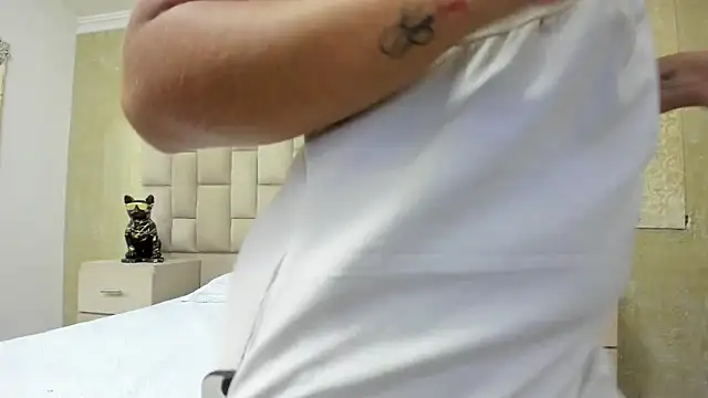 Snapshot of EmmaTorres_ chatting on 09.08.25 EmmaTorres  online show from 09.08.25