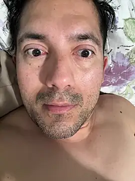 Snapshot of Papilobo12 chatting on 12.16.24 Papilobo12 online show from 12.16.24