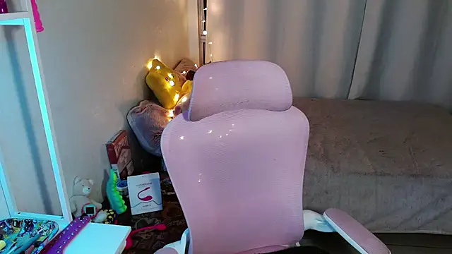 mily milk  online show from 02.16.25