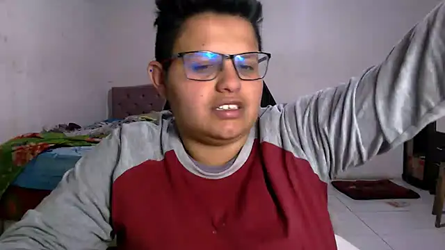 tatsumi nao online show from 10.19.25