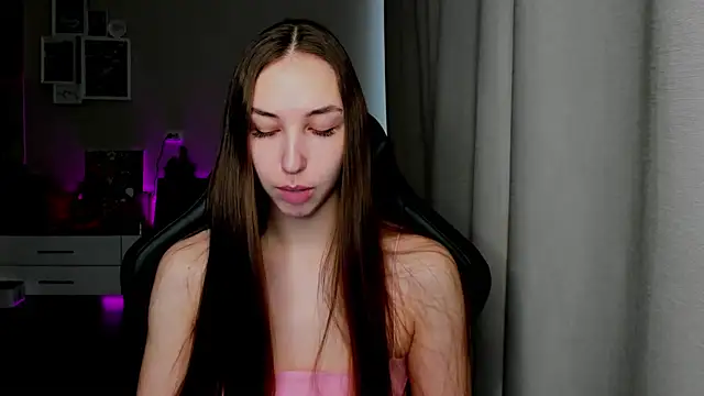 Snapshot of Sm0ly chatting on 04.23.26 Sm0ly online show from 04.23.26