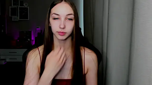 Snapshot of Sm0ly chatting on 05.03.26 Sm0ly online show from 05.03.26