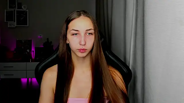 Snapshot of Sm0ly chatting on 07.22.26 Sm0ly online show from 07.22.26