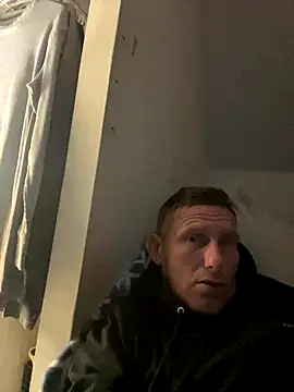 Snapshot of aaronmc311840 chatting on 09.21.25 aaronmc311840 online show from 09.21.25