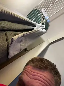 aaronmc311840 online show from 10.13.25
